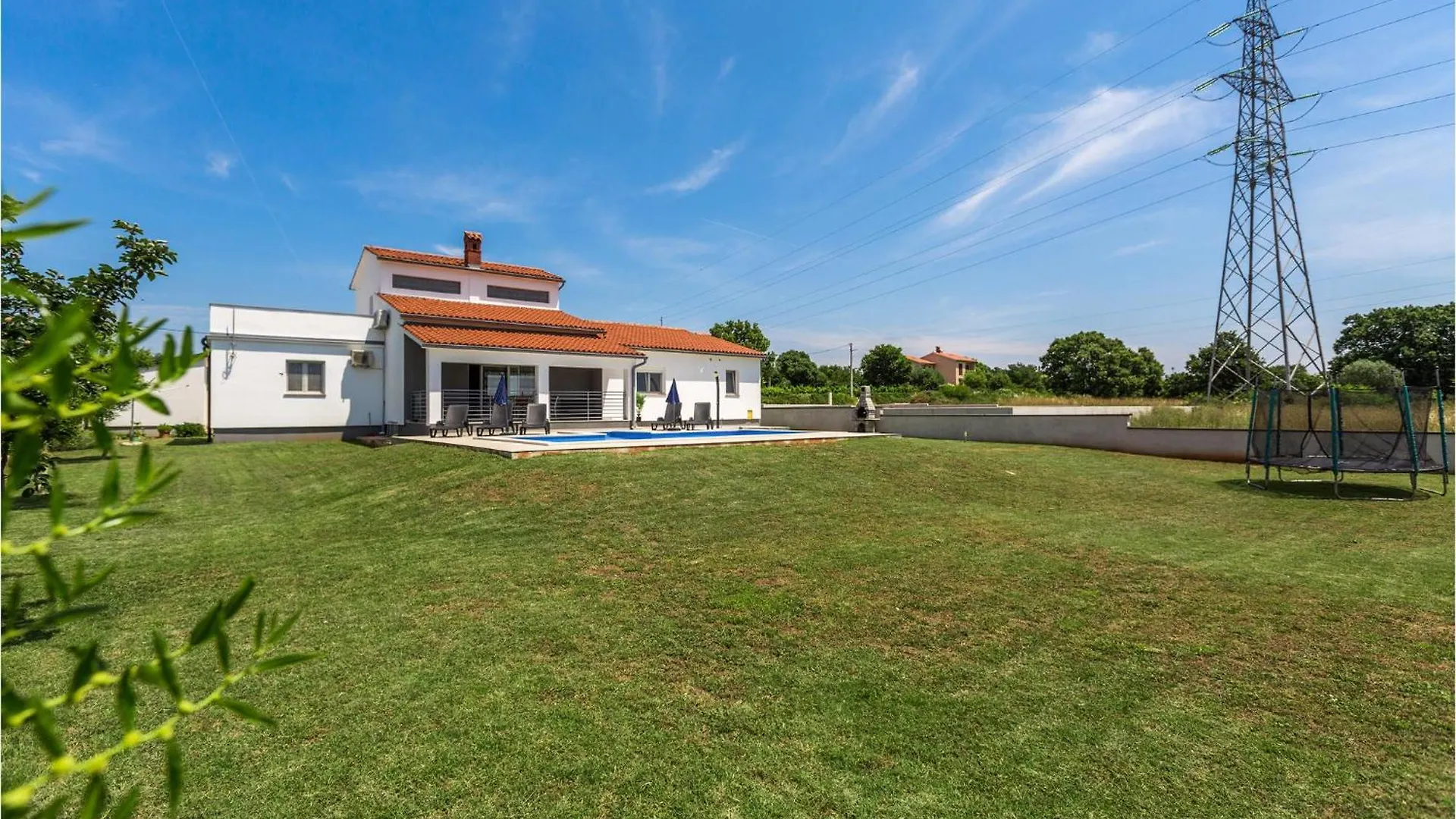 3 Bedroom Gorgeous Home In Galizana Holiday home