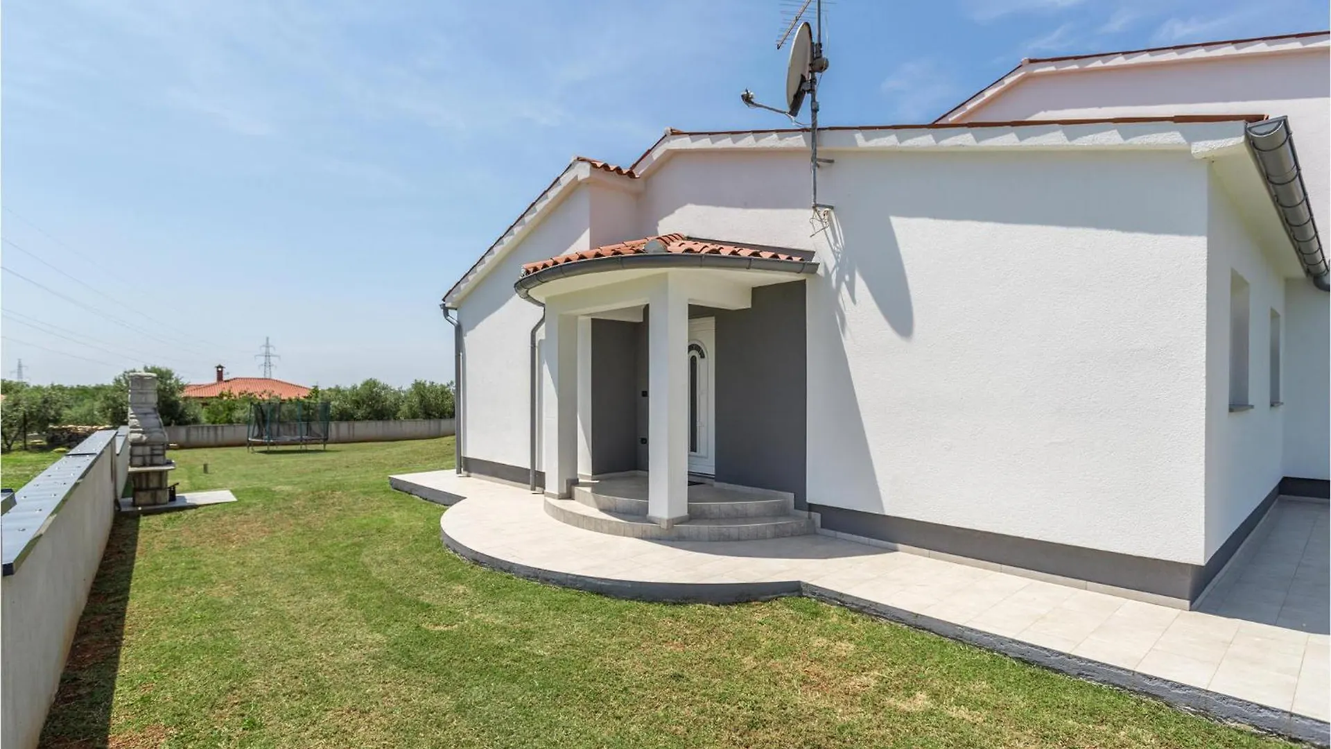 3 Bedroom Gorgeous Home In Galižana Hırvatistan