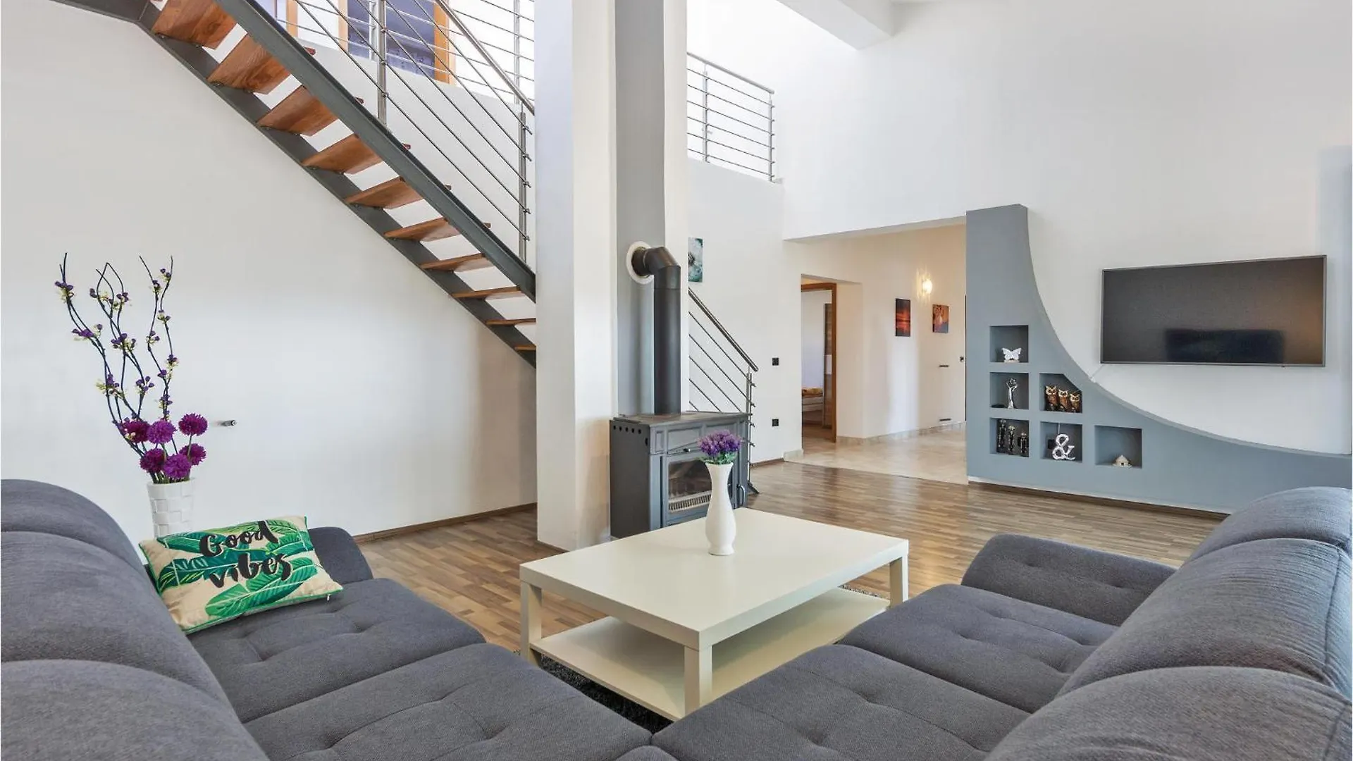 3 Bedroom Gorgeous Home In Galizana Holiday home